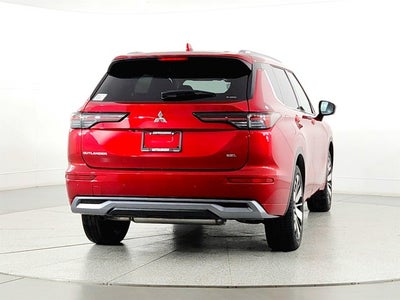 2025 Mitsubishi Outlander Base