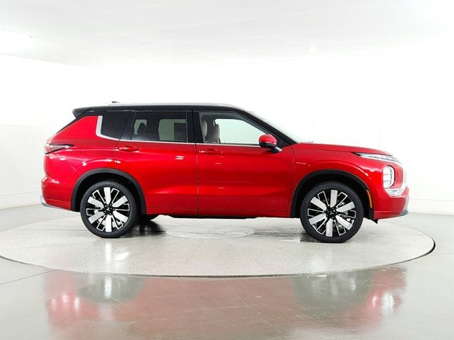 2025 Mitsubishi Outlander SEL