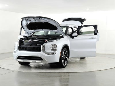 2024 Mitsubishi Outlander SEL