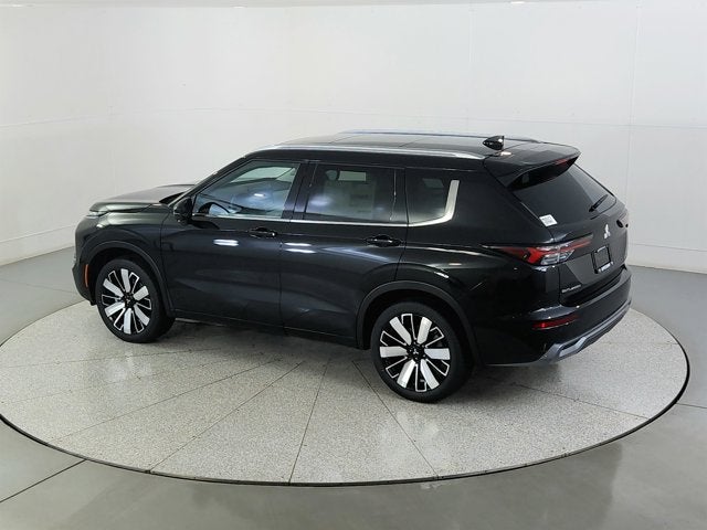 2025 Mitsubishi Outlander SEL