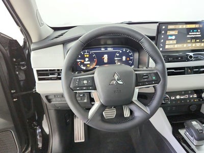 2025 Mitsubishi Outlander SEL