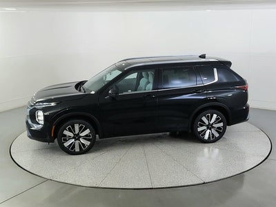 2025 Mitsubishi Outlander SEL