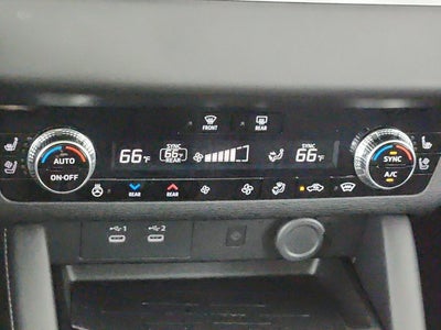 2026 Mitsubishi Outlander SEL