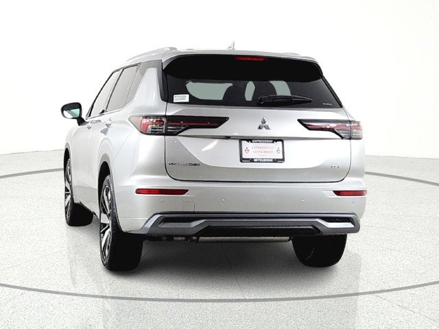 2026 Mitsubishi Outlander SEL