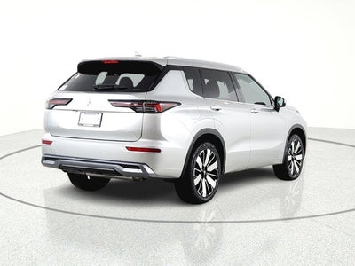 2026 Mitsubishi Outlander SEL