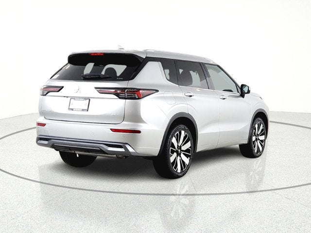 2026 Mitsubishi Outlander SEL