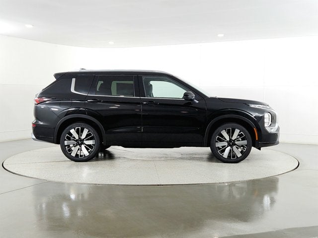 2026 Mitsubishi Outlander SEL