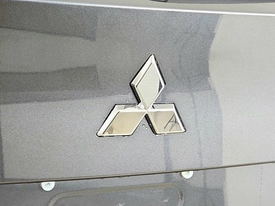 2026 Mitsubishi Outlander Base