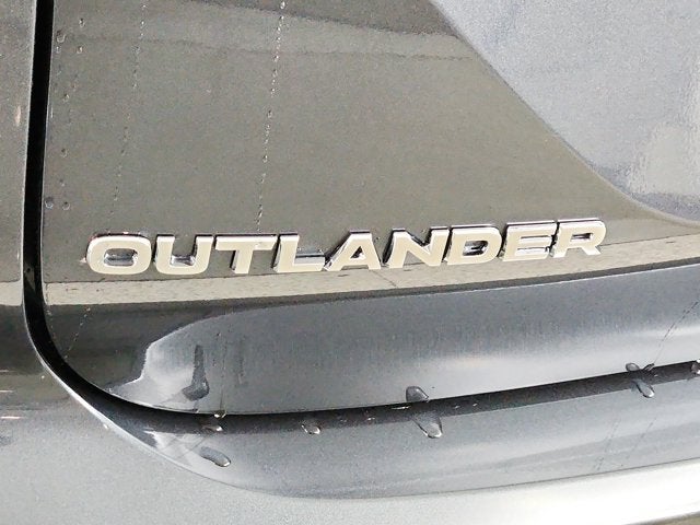 2026 Mitsubishi Outlander Base