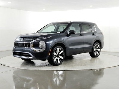 2026 Mitsubishi Outlander Base