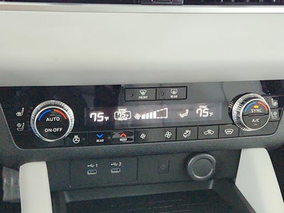 2026 Mitsubishi Outlander Base