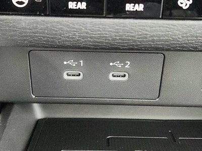 2026 Mitsubishi Outlander Base