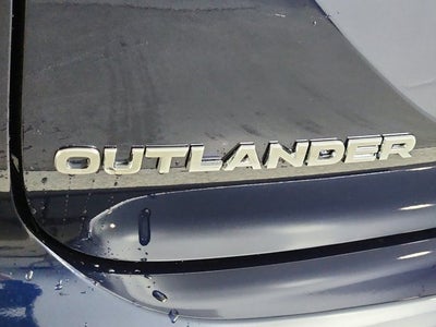 2026 Mitsubishi Outlander Base