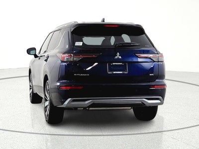 2026 Mitsubishi Outlander Base