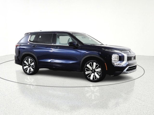 2026 Mitsubishi Outlander Base