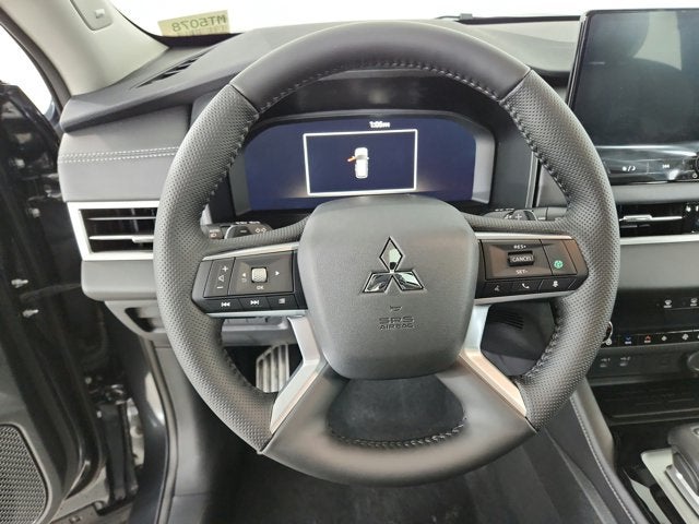 2026 Mitsubishi Outlander Base