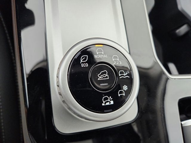 2026 Mitsubishi Outlander Base