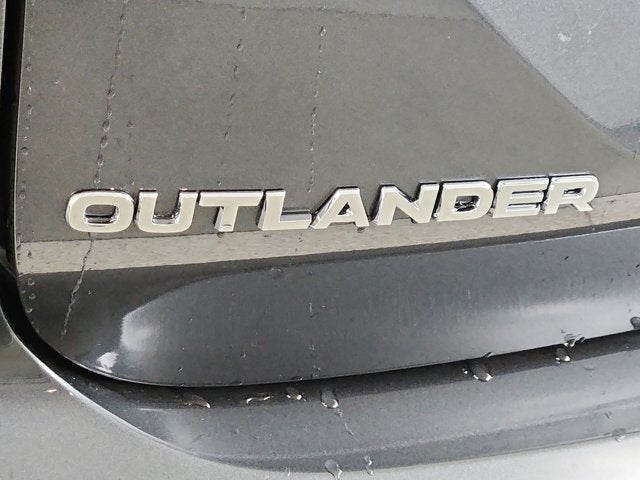 2026 Mitsubishi Outlander Base