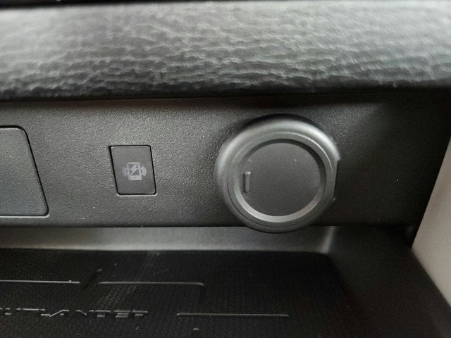 2026 Mitsubishi Outlander SEL