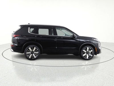 2026 Mitsubishi Outlander SEL