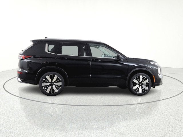 2026 Mitsubishi Outlander SEL