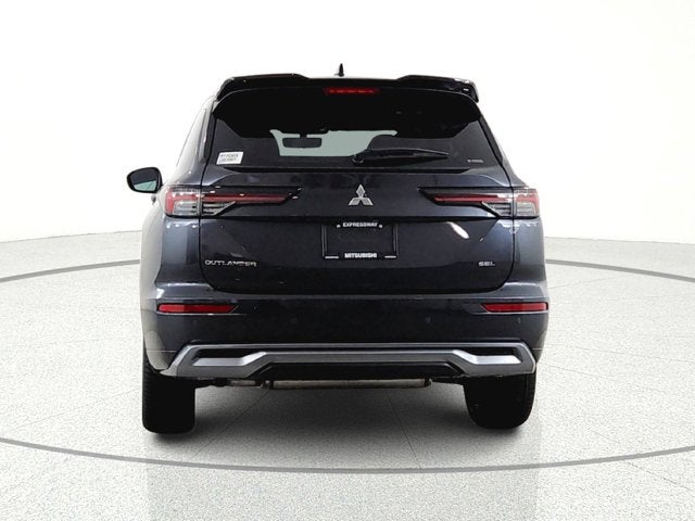 2026 Mitsubishi Outlander SEL