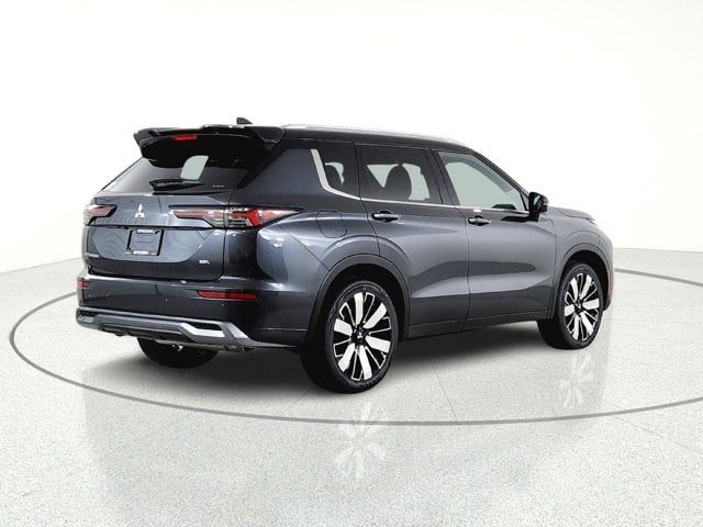2026 Mitsubishi Outlander SEL