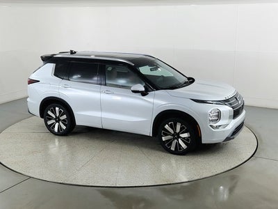 2026 Mitsubishi Outlander SEL