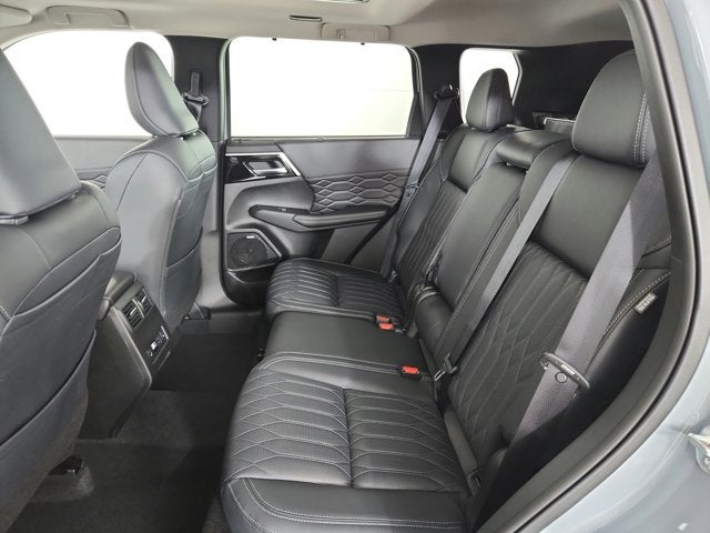 2026 Mitsubishi Outlander SEL