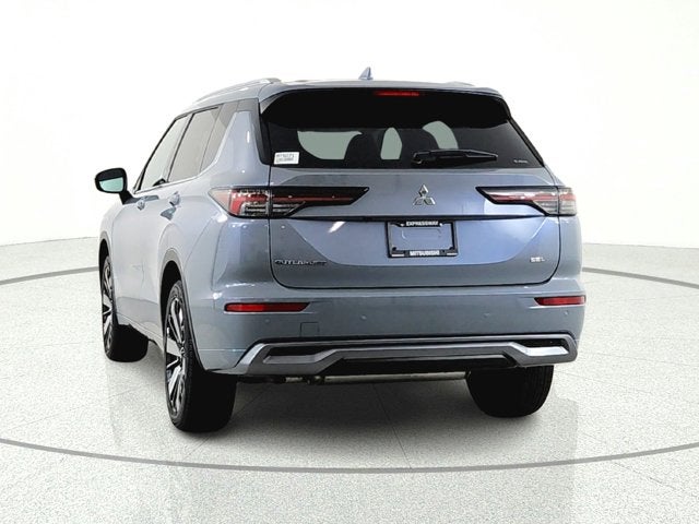 2026 Mitsubishi Outlander SEL