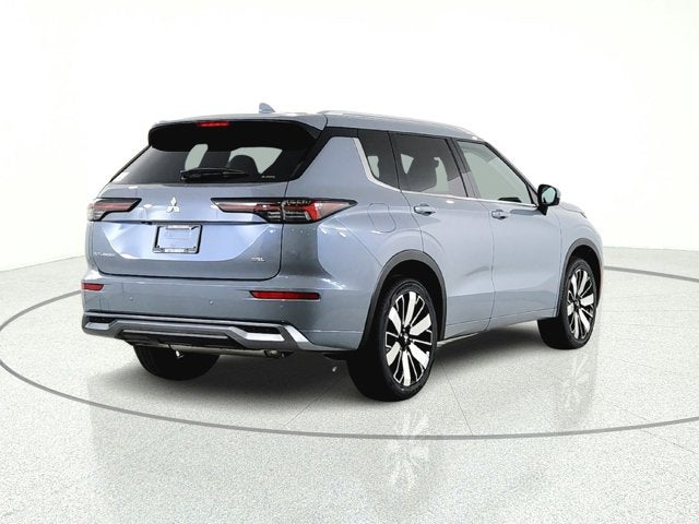 2026 Mitsubishi Outlander SEL