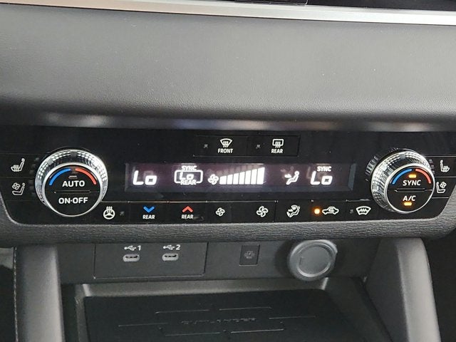 2026 Mitsubishi Outlander Black Edition