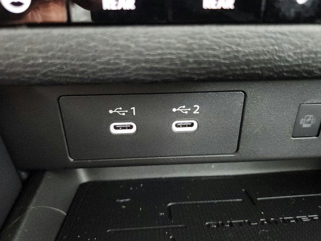 2026 Mitsubishi Outlander SEL