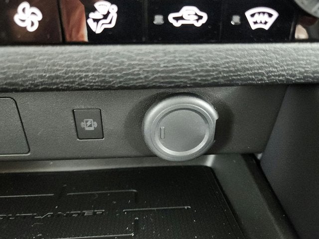 2026 Mitsubishi Outlander SEL