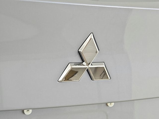 2026 Mitsubishi Outlander Plug-In Hybrid SE