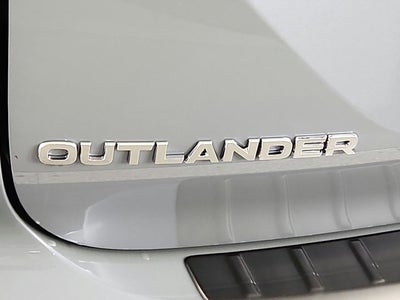 2026 Mitsubishi Outlander Plug-In Hybrid SE
