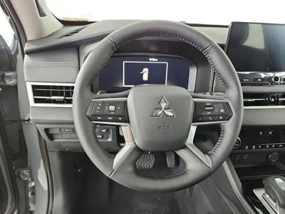 2026 Mitsubishi Outlander Plug-In Hybrid SE