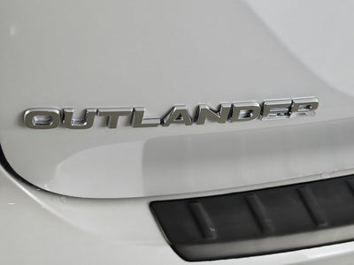 2026 Mitsubishi Outlander Plug-In Hybrid SE