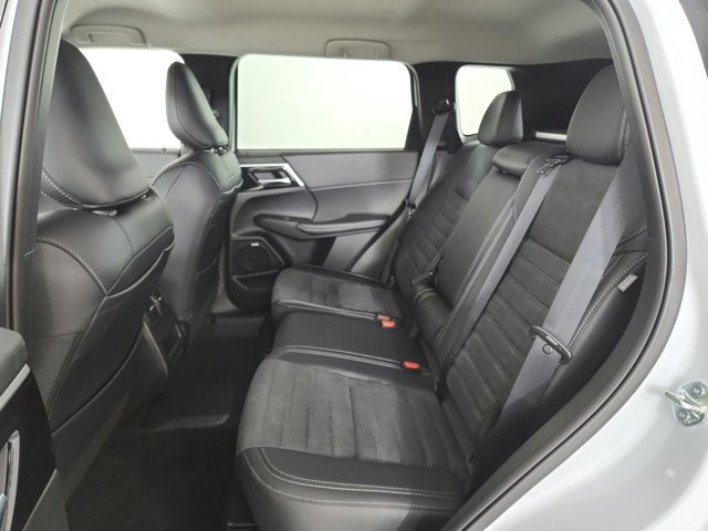 2026 Mitsubishi Outlander Plug-In Hybrid SE
