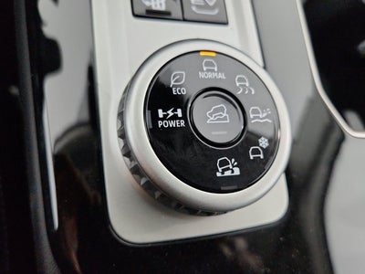 2026 Mitsubishi Outlander Plug-In Hybrid SE