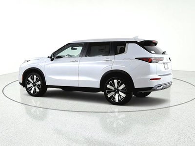 2026 Mitsubishi Outlander Plug-In Hybrid SE
