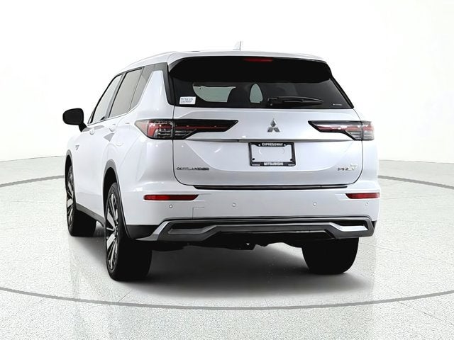 2026 Mitsubishi Outlander Plug-In Hybrid SE