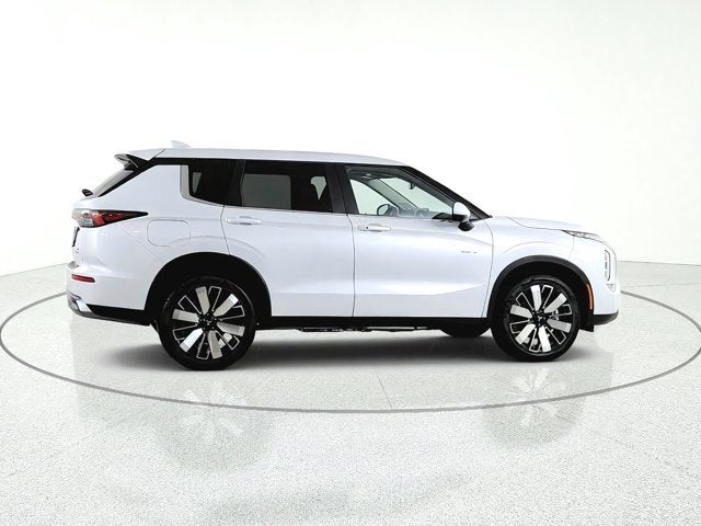2026 Mitsubishi Outlander Plug-In Hybrid SE