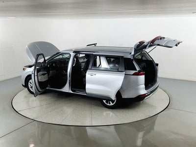 2023 Kia Carnival LX