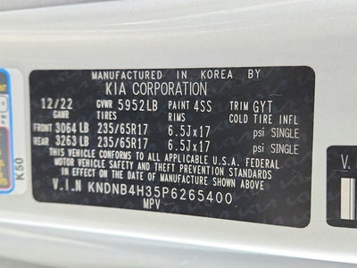 2023 Kia Carnival LX