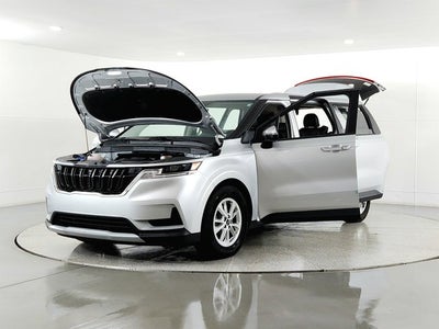 2023 Kia Carnival LX
