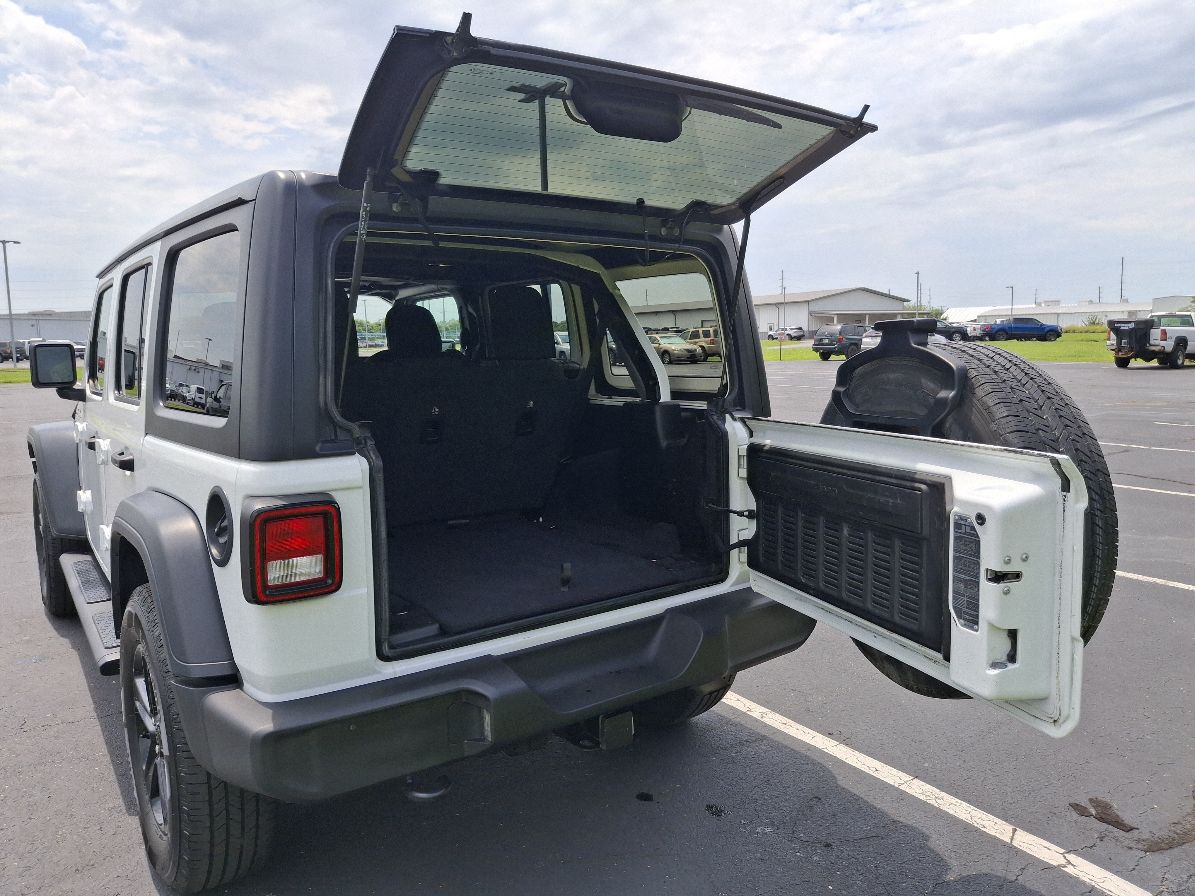 2020 Jeep Wrangler Sport Altitude