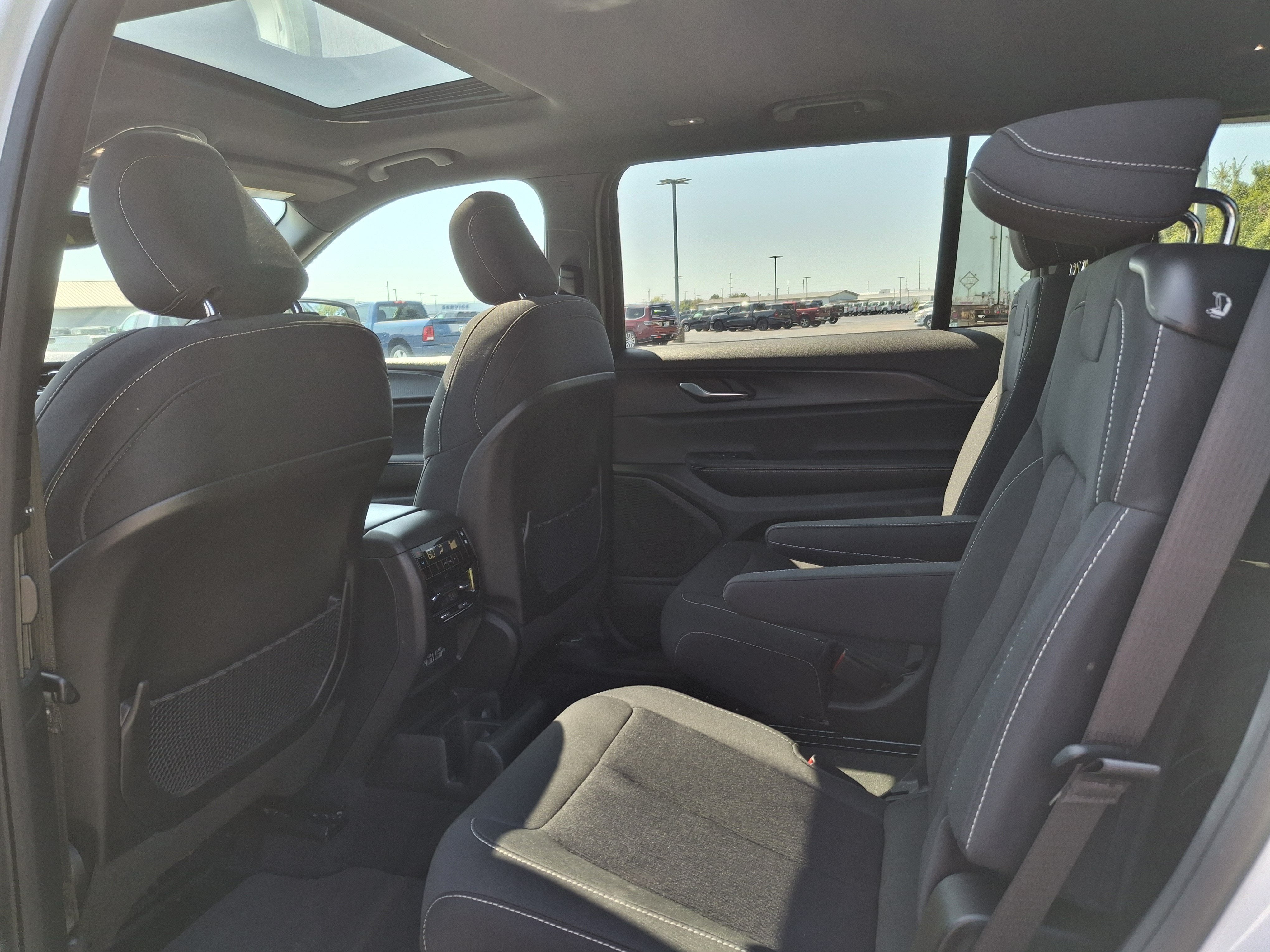 2024 Jeep Grand Cherokee L Laredo X