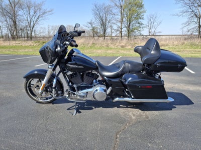 2015 HARLEYDAVIDSON GLIDER Base