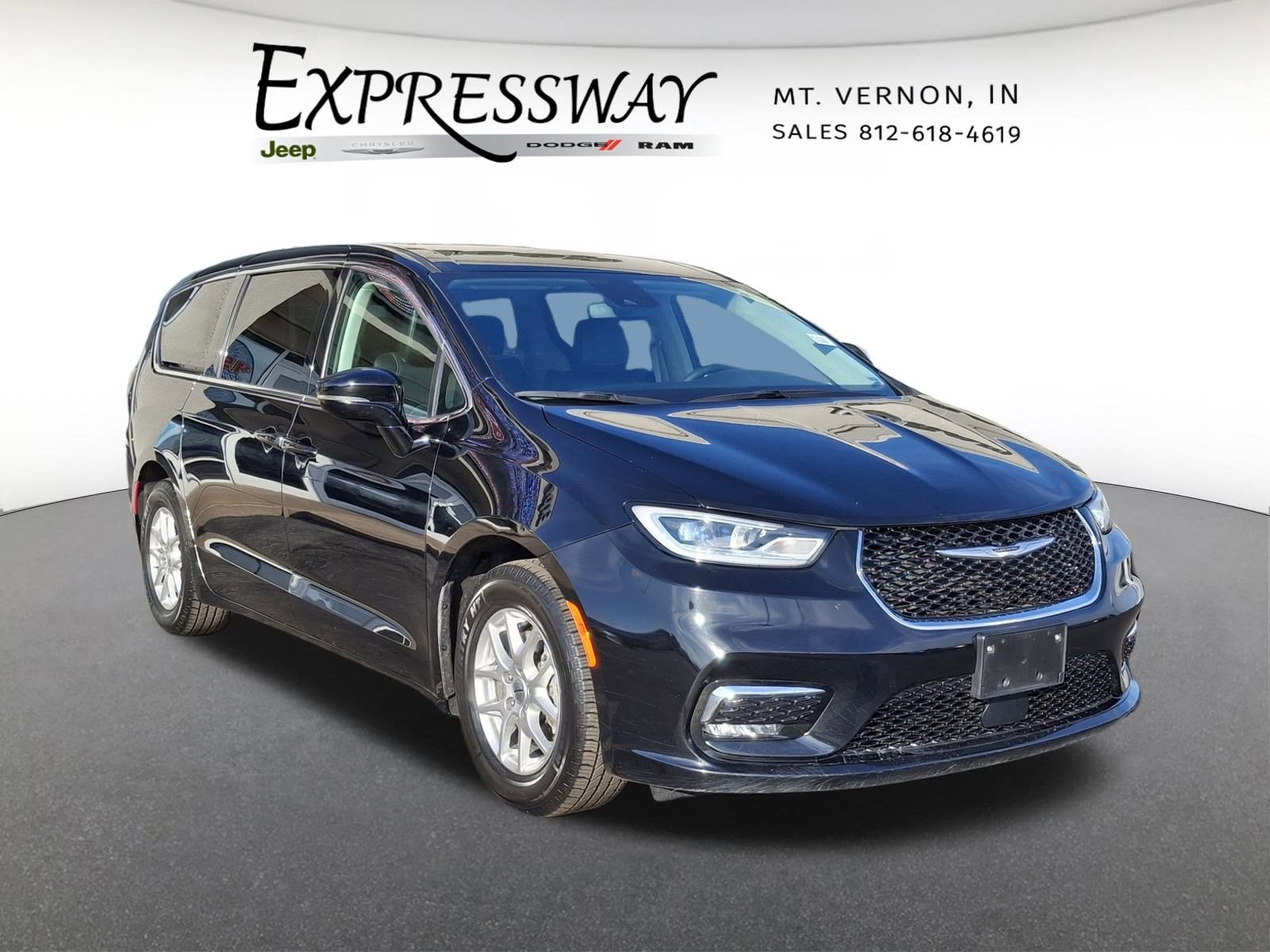 2024 Chrysler Pacifica Touring L